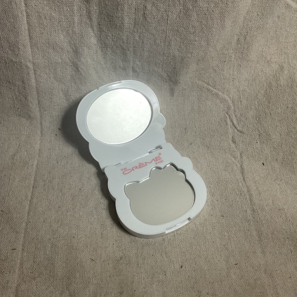 Hello kitty compact mirror - Picture 3 of 5